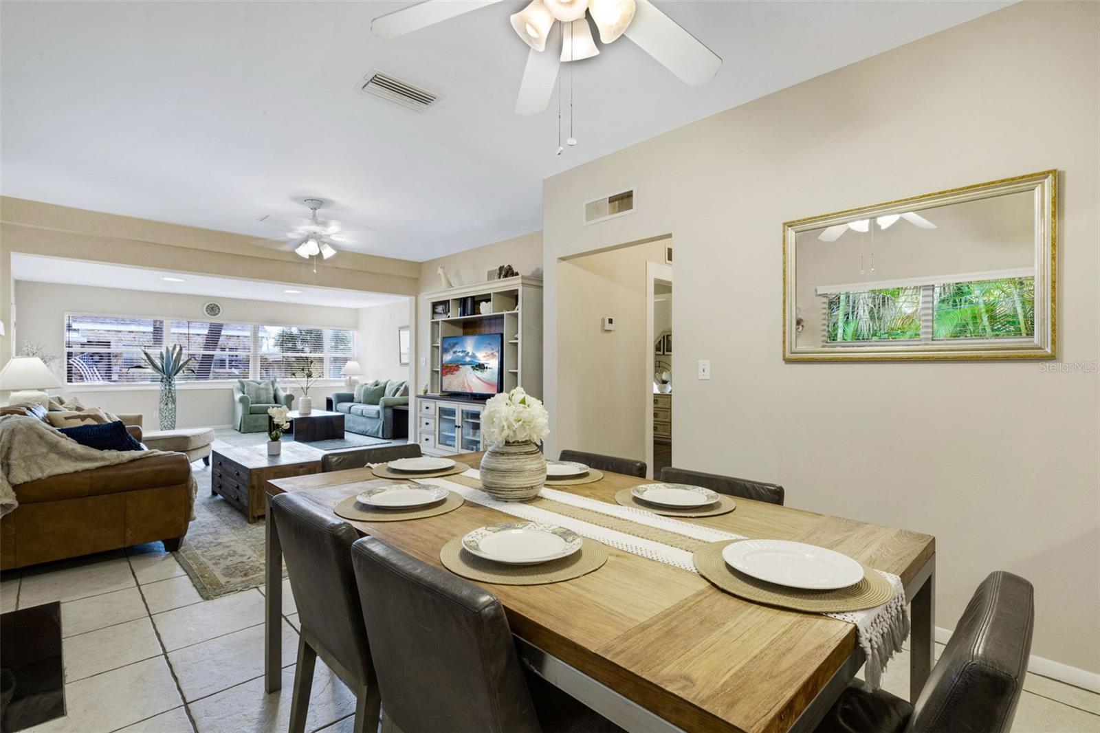 18 HEILWOOD ST — photo 3