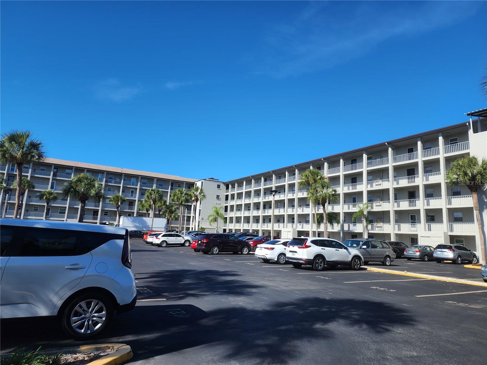 3064 LAKE BAYSHORE DR #115 — photo 3