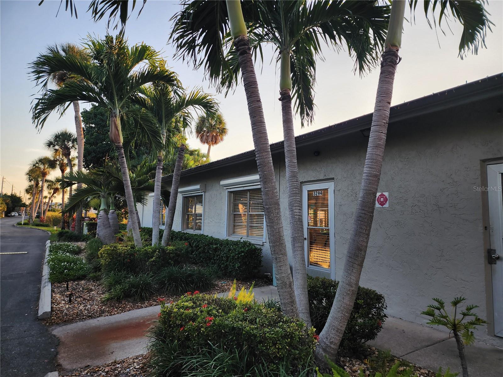 3064 LAKE BAYSHORE DR #115 — photo 16