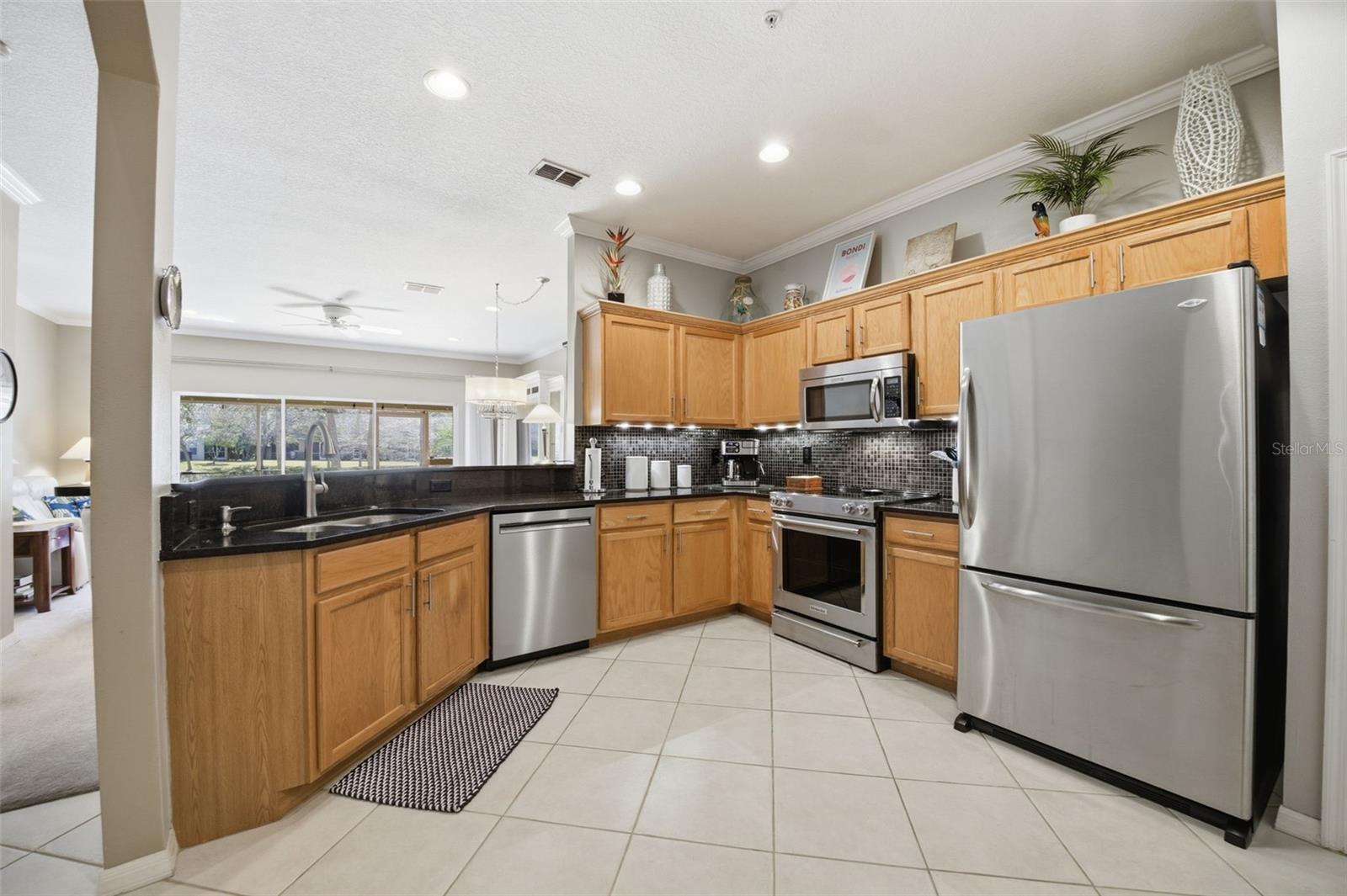 11125 KAPOK GRAND CIR — photo 11