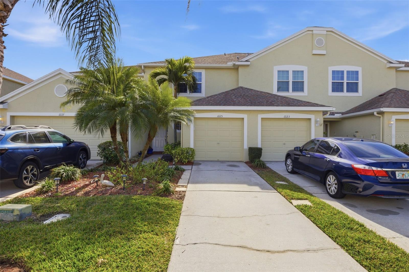 11125 KAPOK GRAND CIR — photo 2