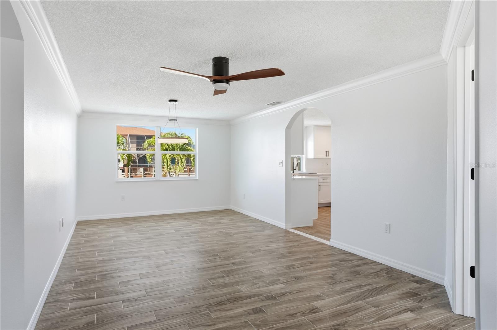 9837 ISLAND HARBOR DR — photo 10