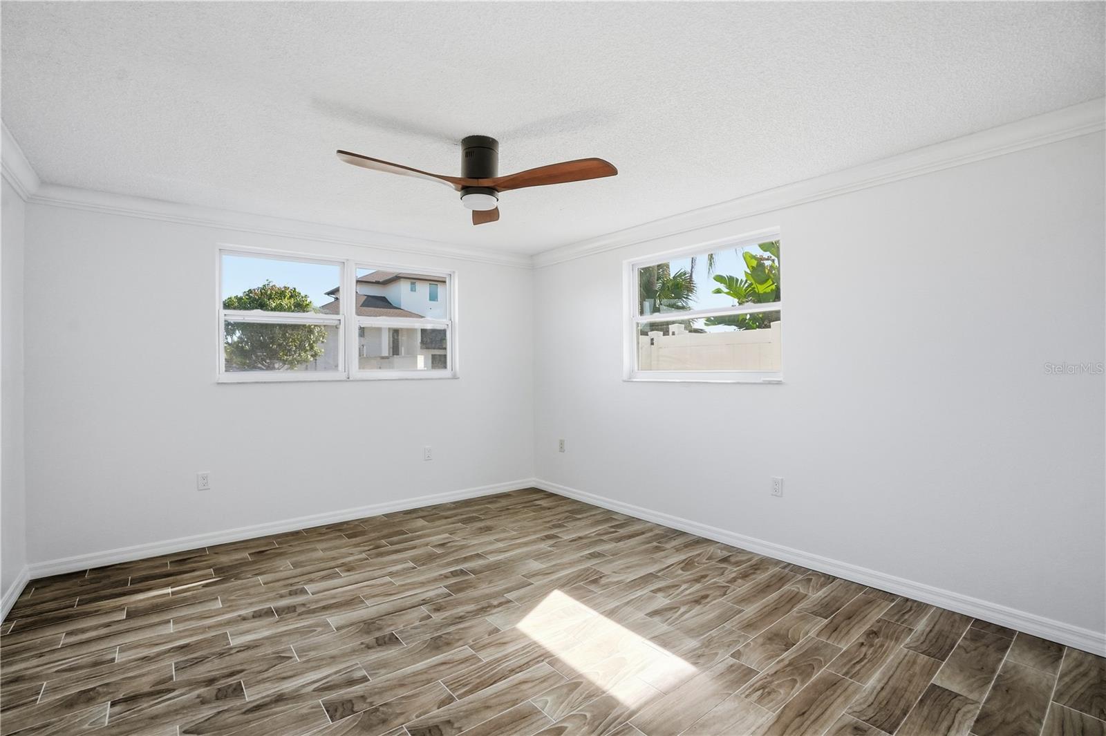 9837 ISLAND HARBOR DR — photo 21