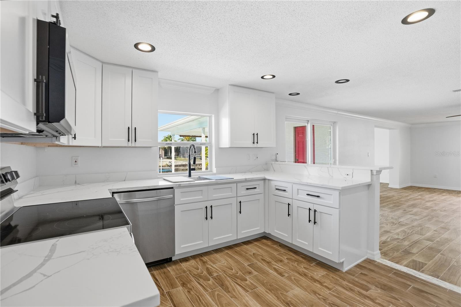 9837 ISLAND HARBOR DR — photo 16