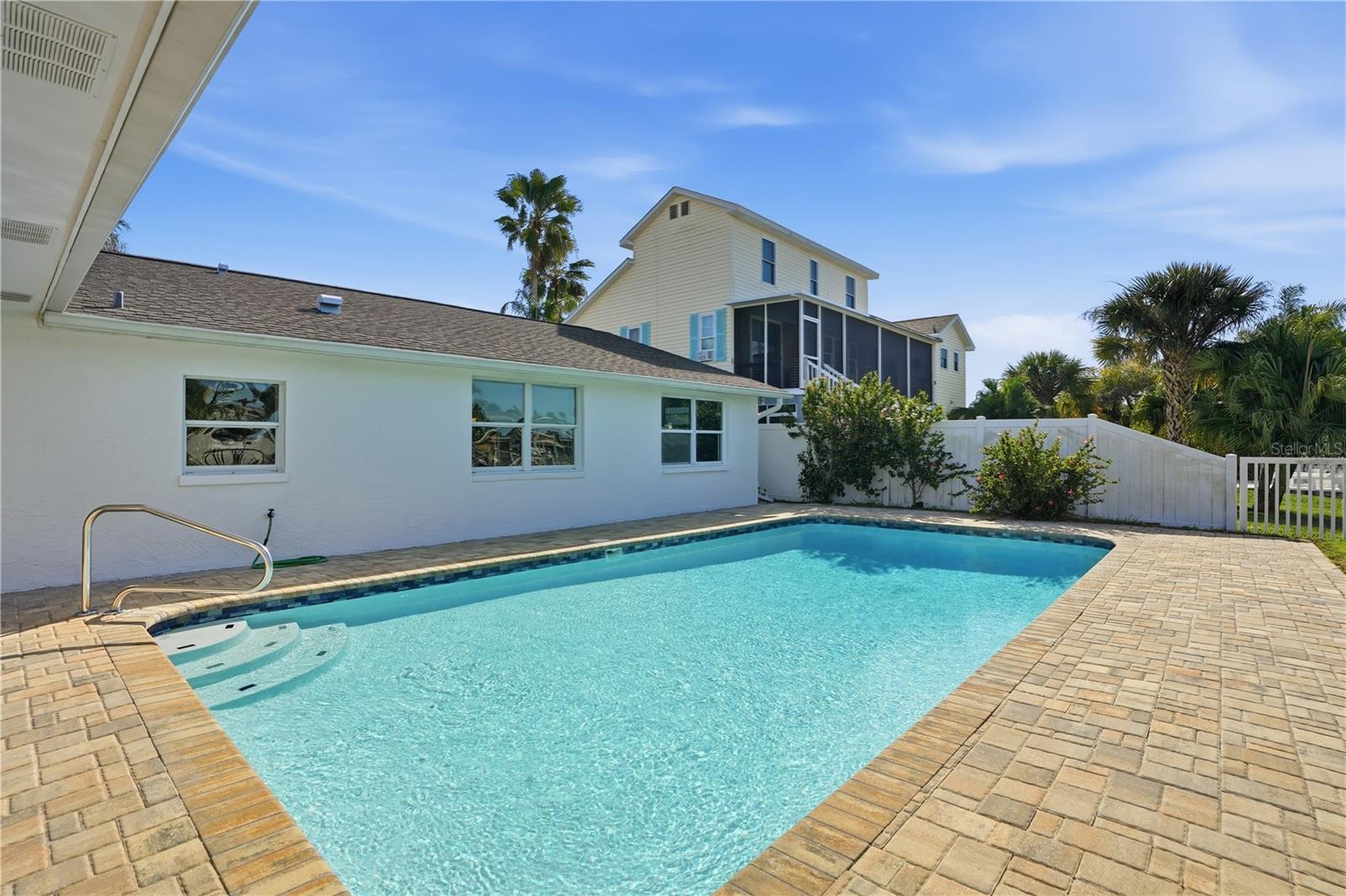 9837 ISLAND HARBOR DR — photo 37