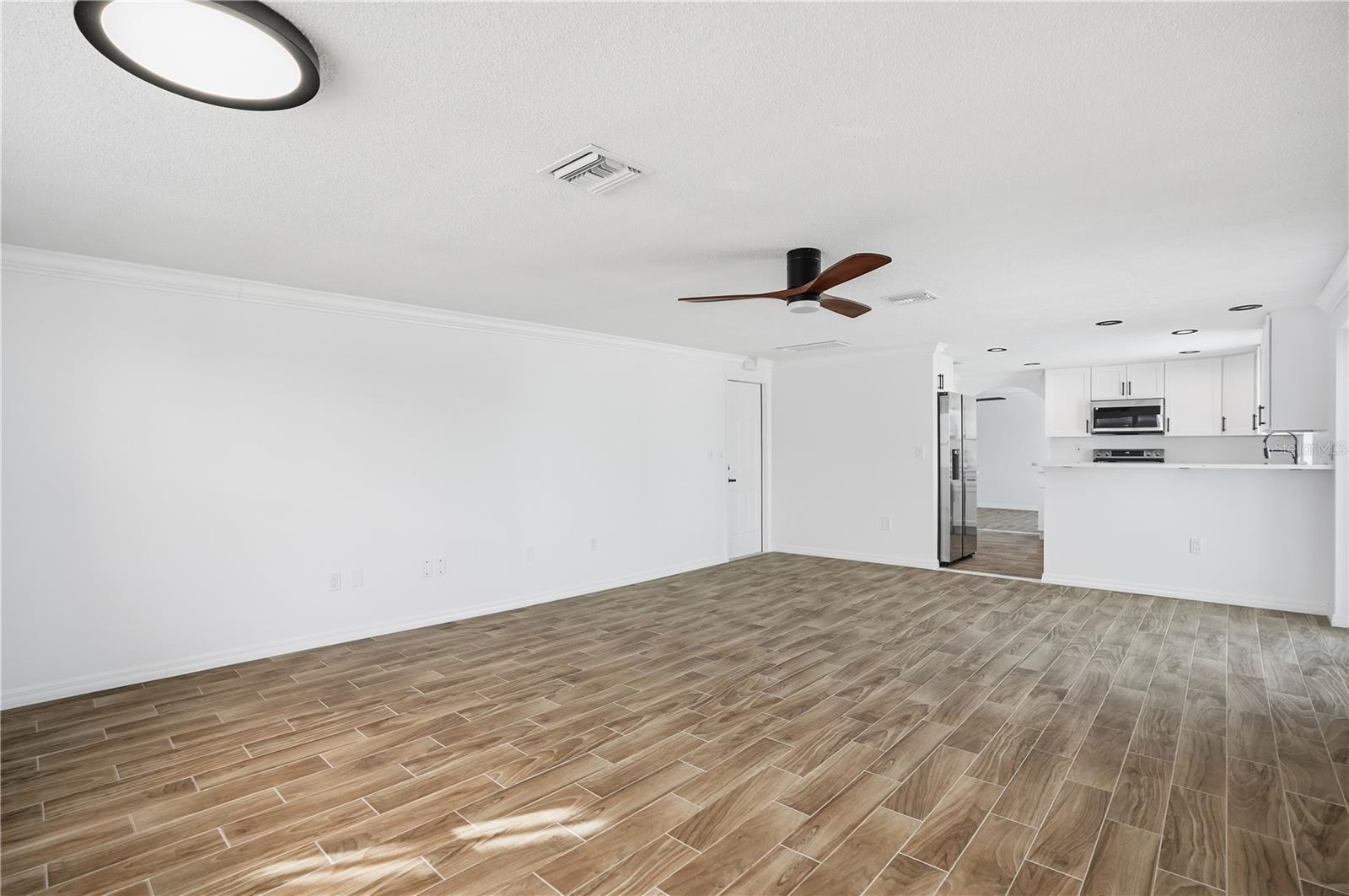 9837 ISLAND HARBOR DR — photo 9