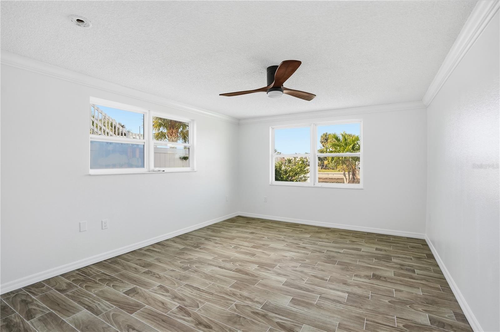 9837 ISLAND HARBOR DR — photo 19