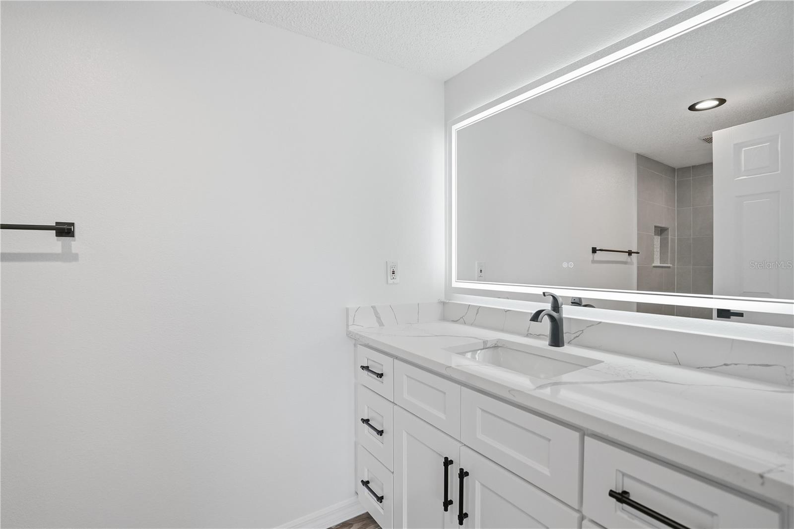 9837 ISLAND HARBOR DR — photo 32