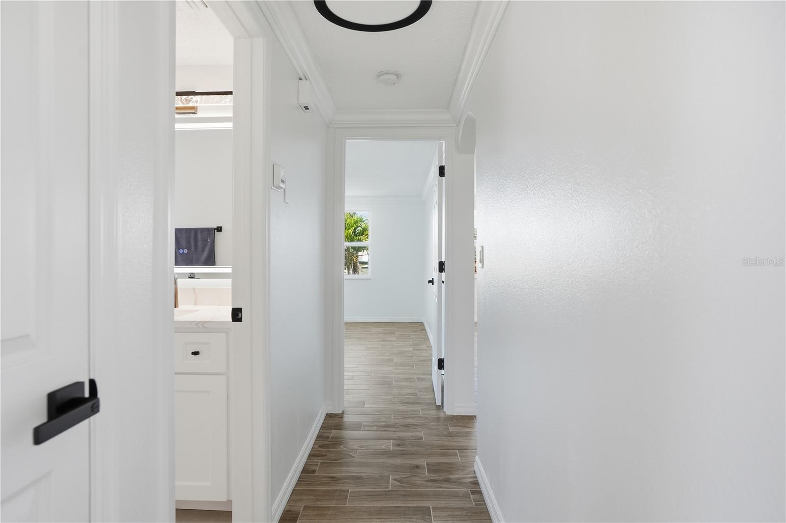 9837 ISLAND HARBOR DR — photo 4