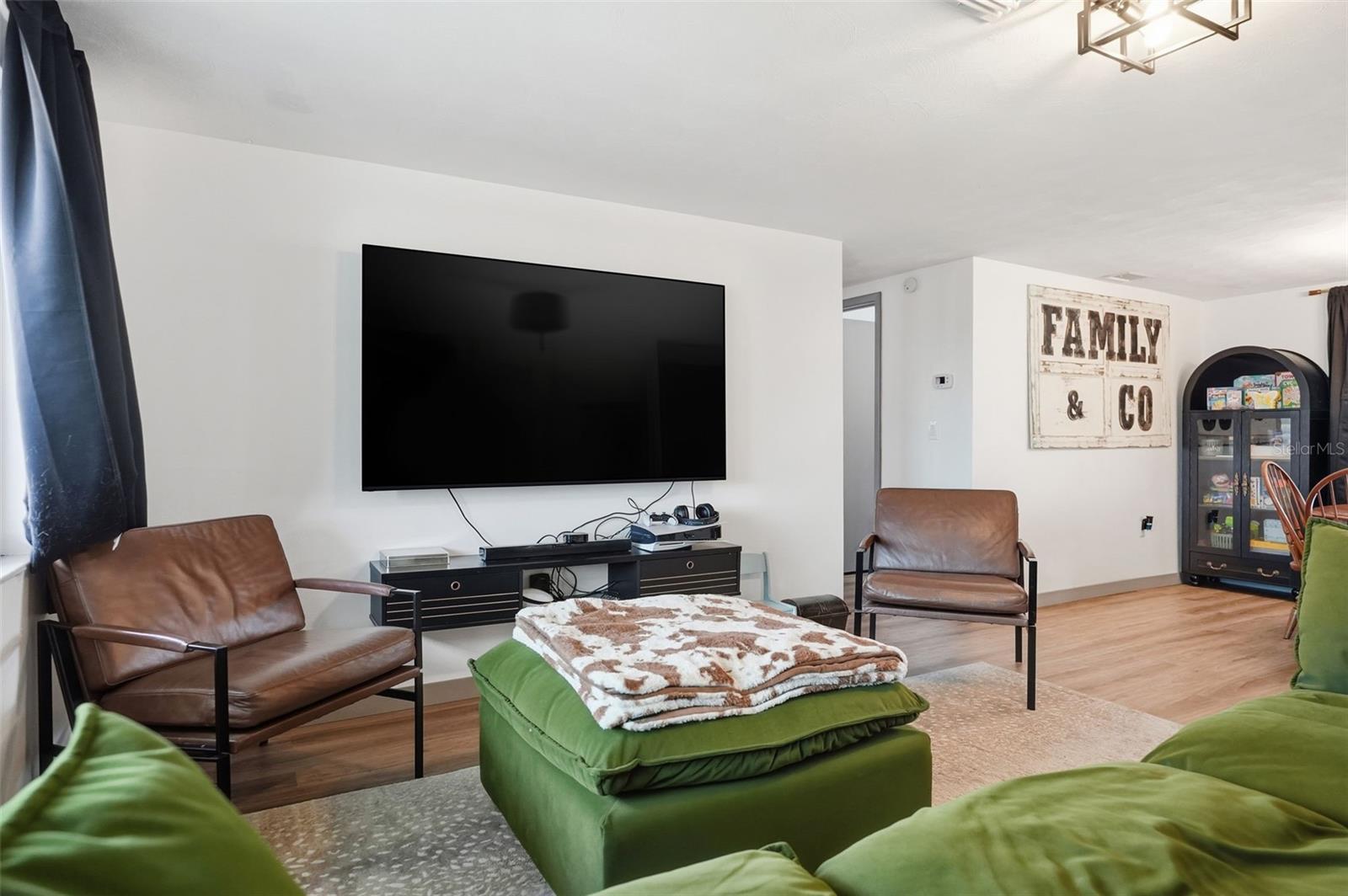 7628 DALE DR — photo 7