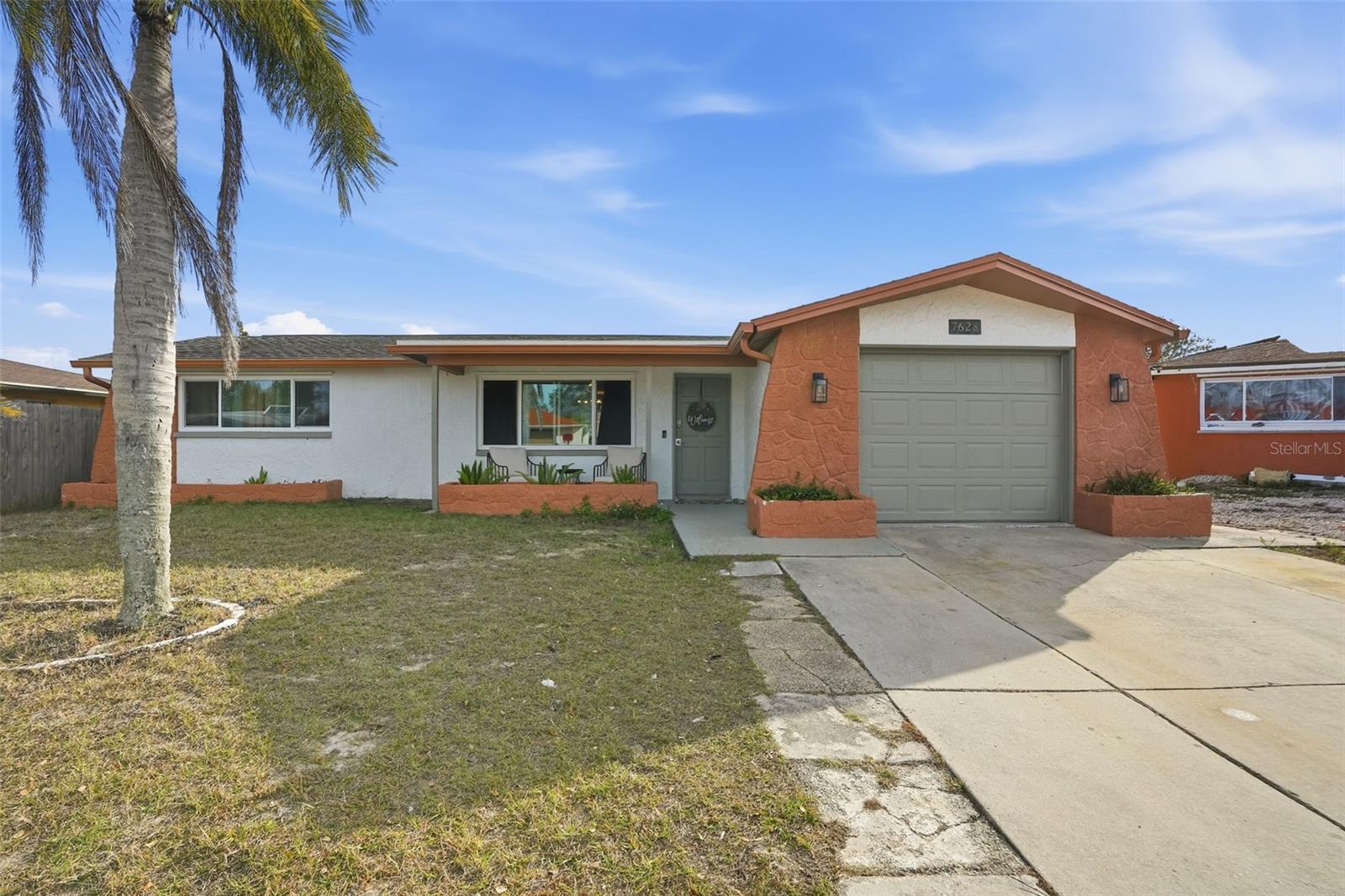 7628 DALE DR — photo 2