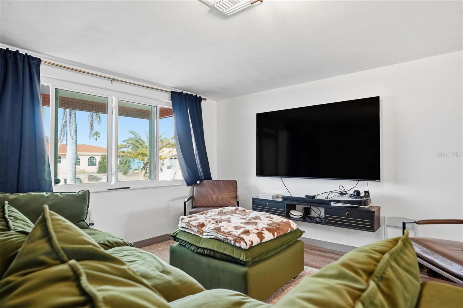 7628 DALE DR — photo 6