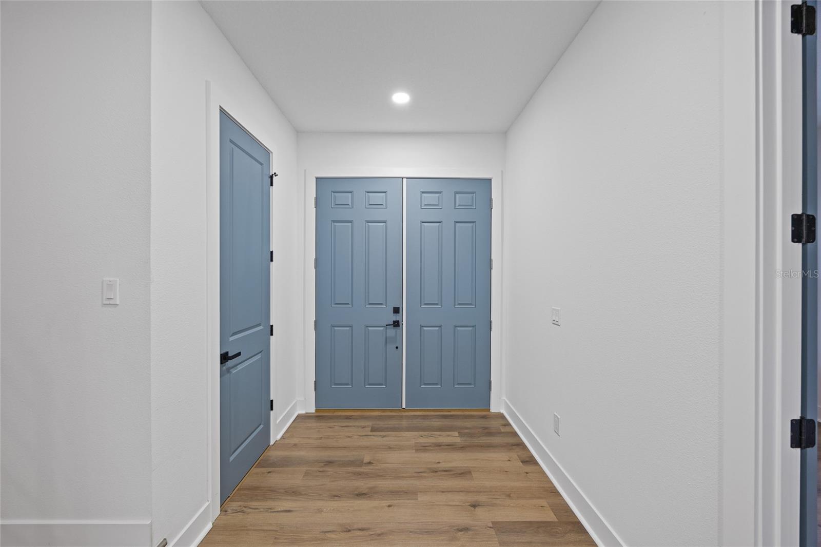 3317 W NAPOLEON AVE — photo 6