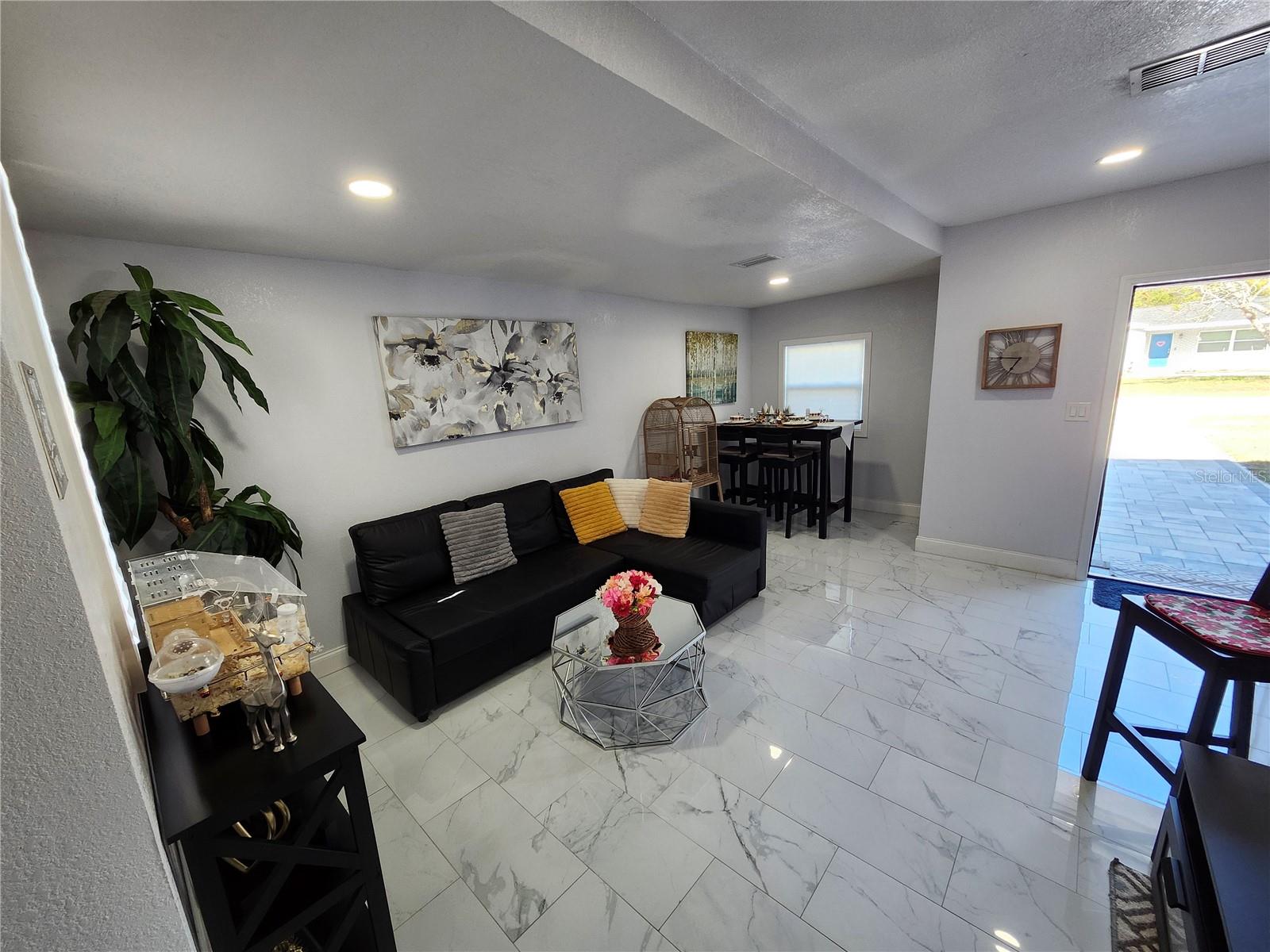 10805 DESOTO RD — photo 30