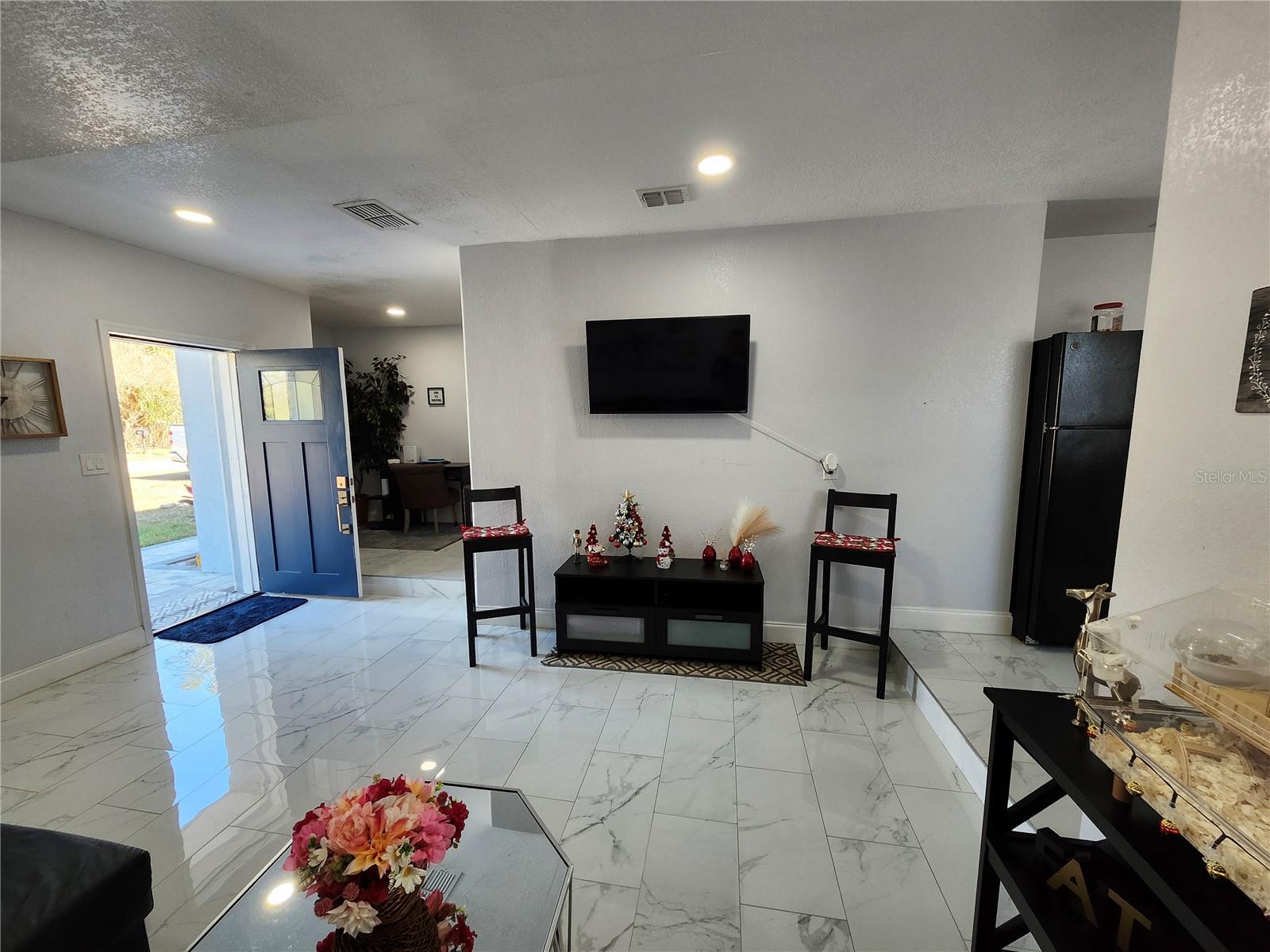 10805 DESOTO RD — photo 32