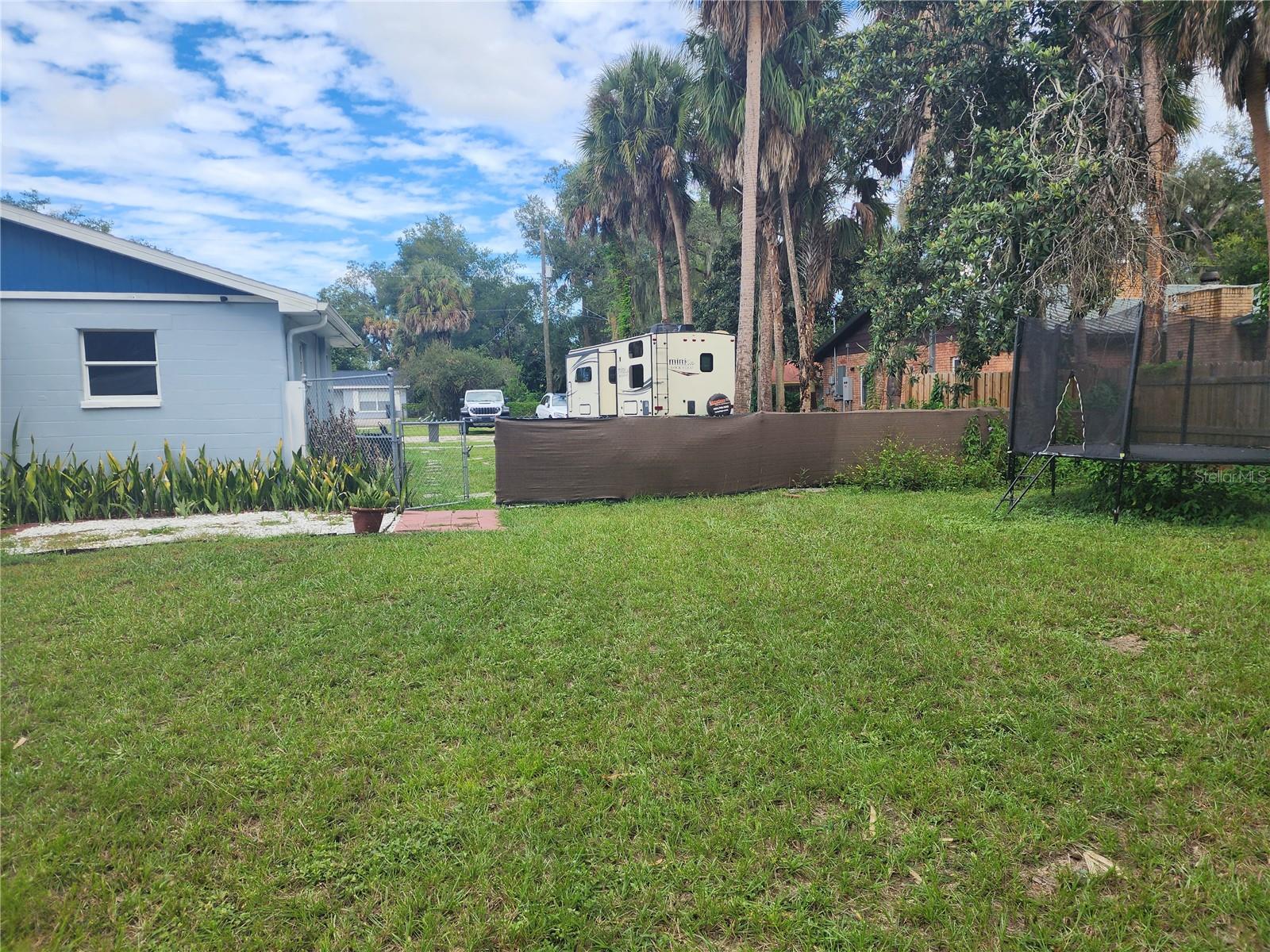 10805 DESOTO RD — photo 50