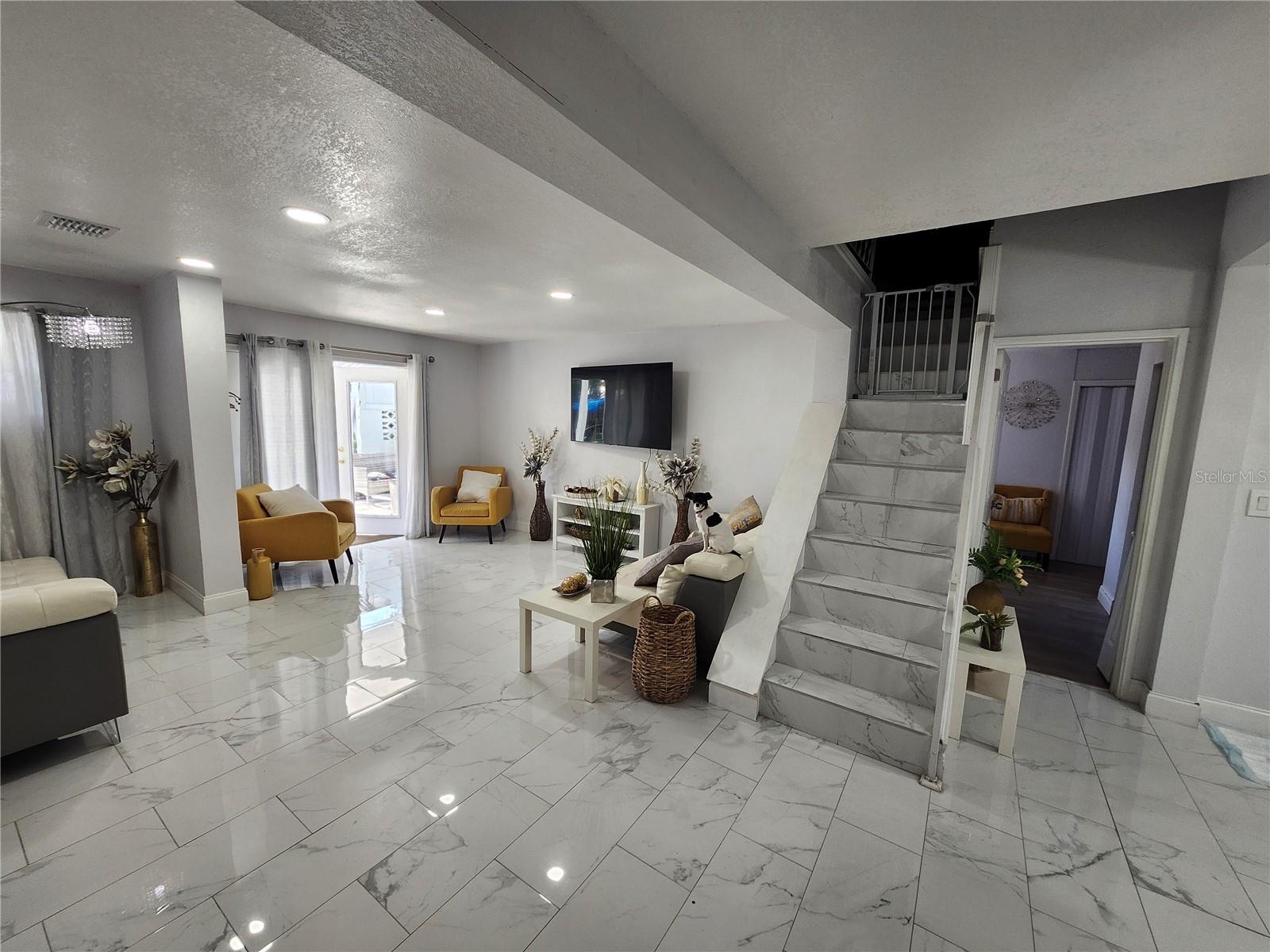 10805 DESOTO RD — photo 9
