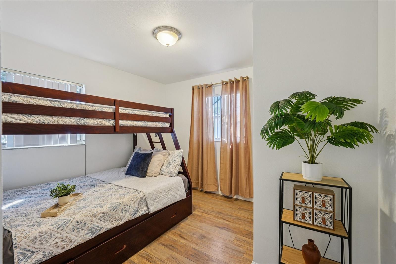4508 W PEARL AVE — photo 28