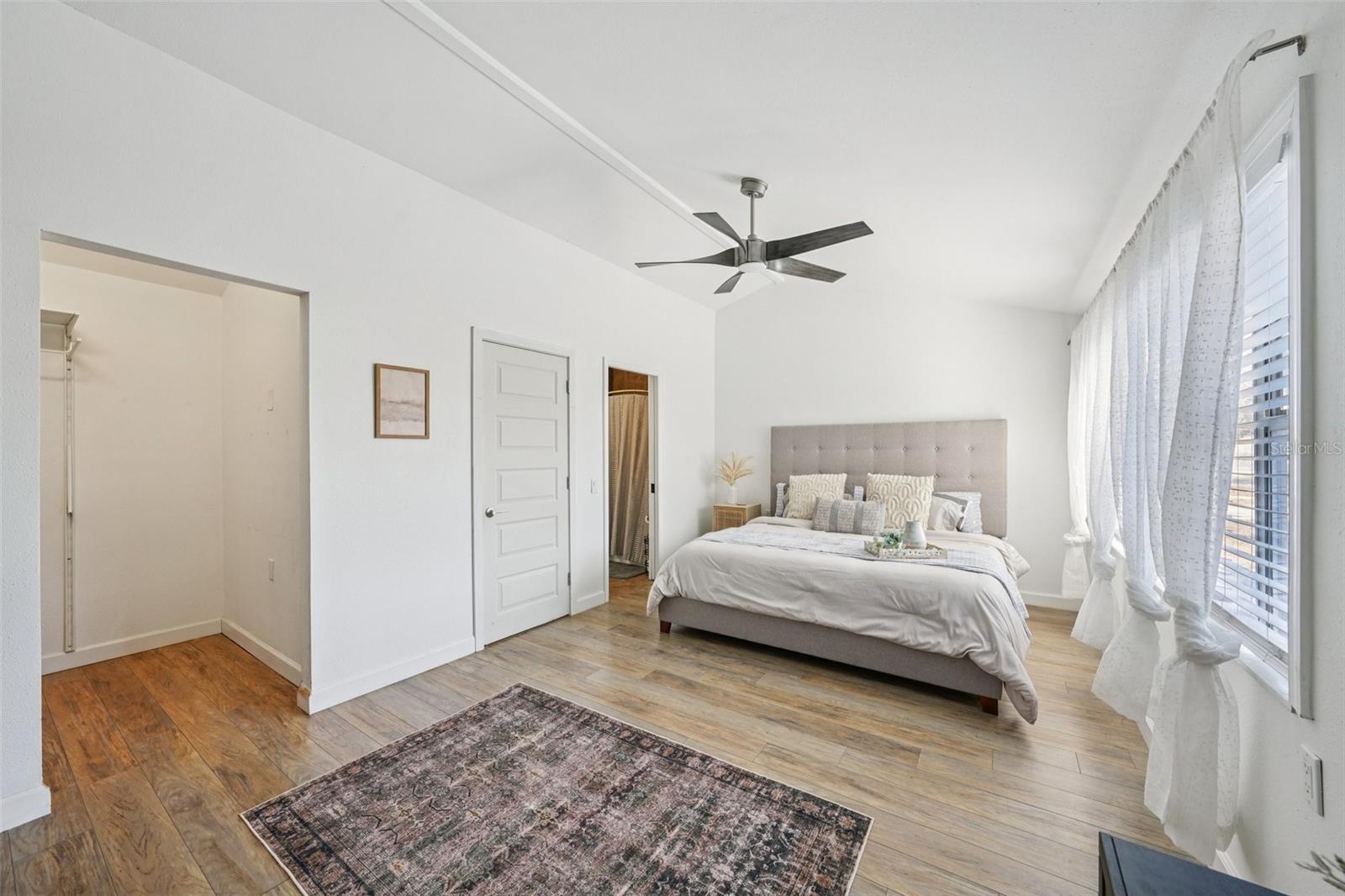 4508 W PEARL AVE — photo 24
