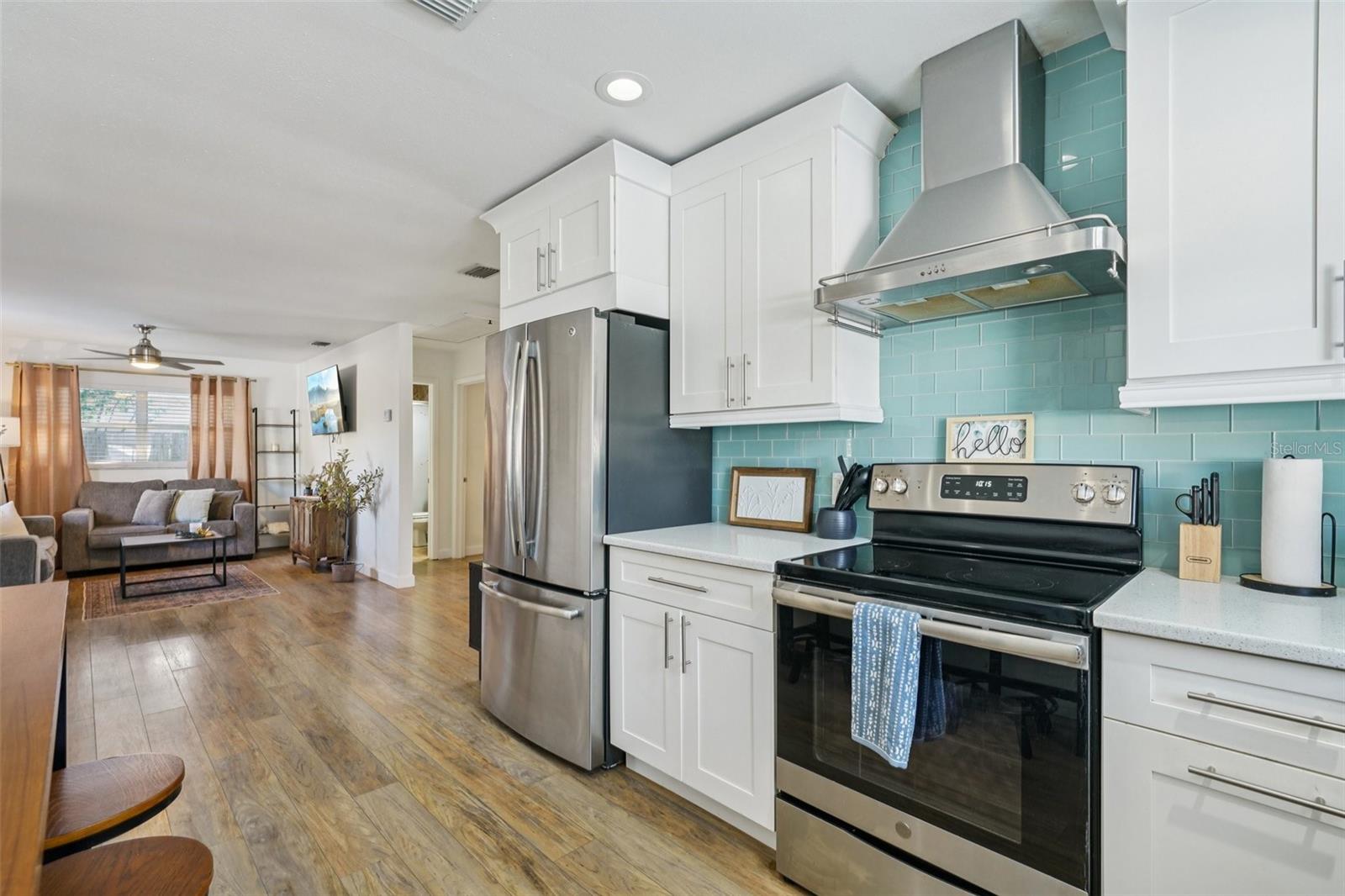 4508 W PEARL AVE — photo 13