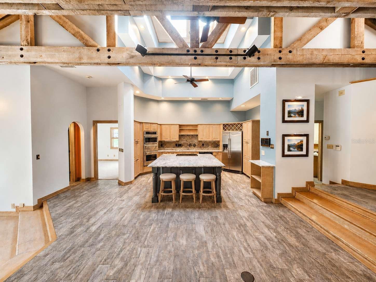 3522 SHORELINE CIR — photo 4
