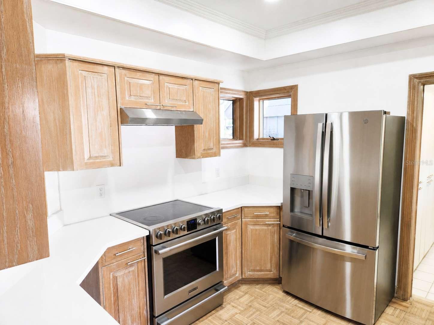 3522 SHORELINE CIR — photo 6