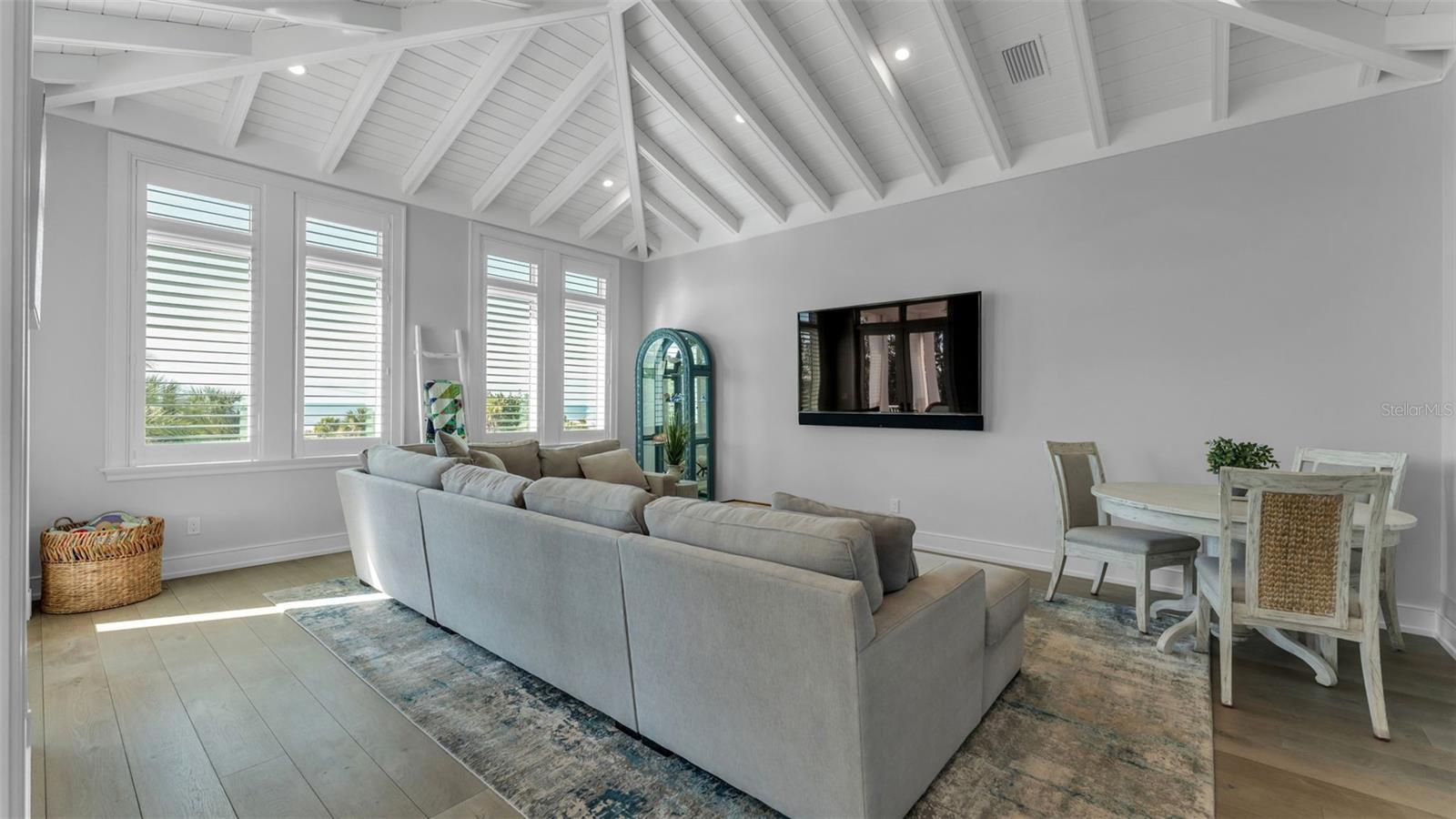 1013 ELDORADO AVE — photo 11