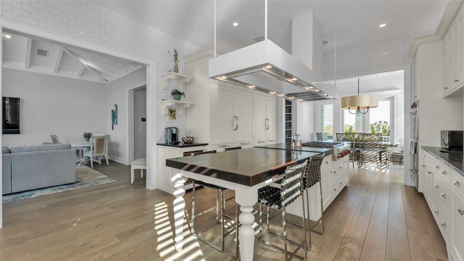 1013 ELDORADO AVE — photo 16