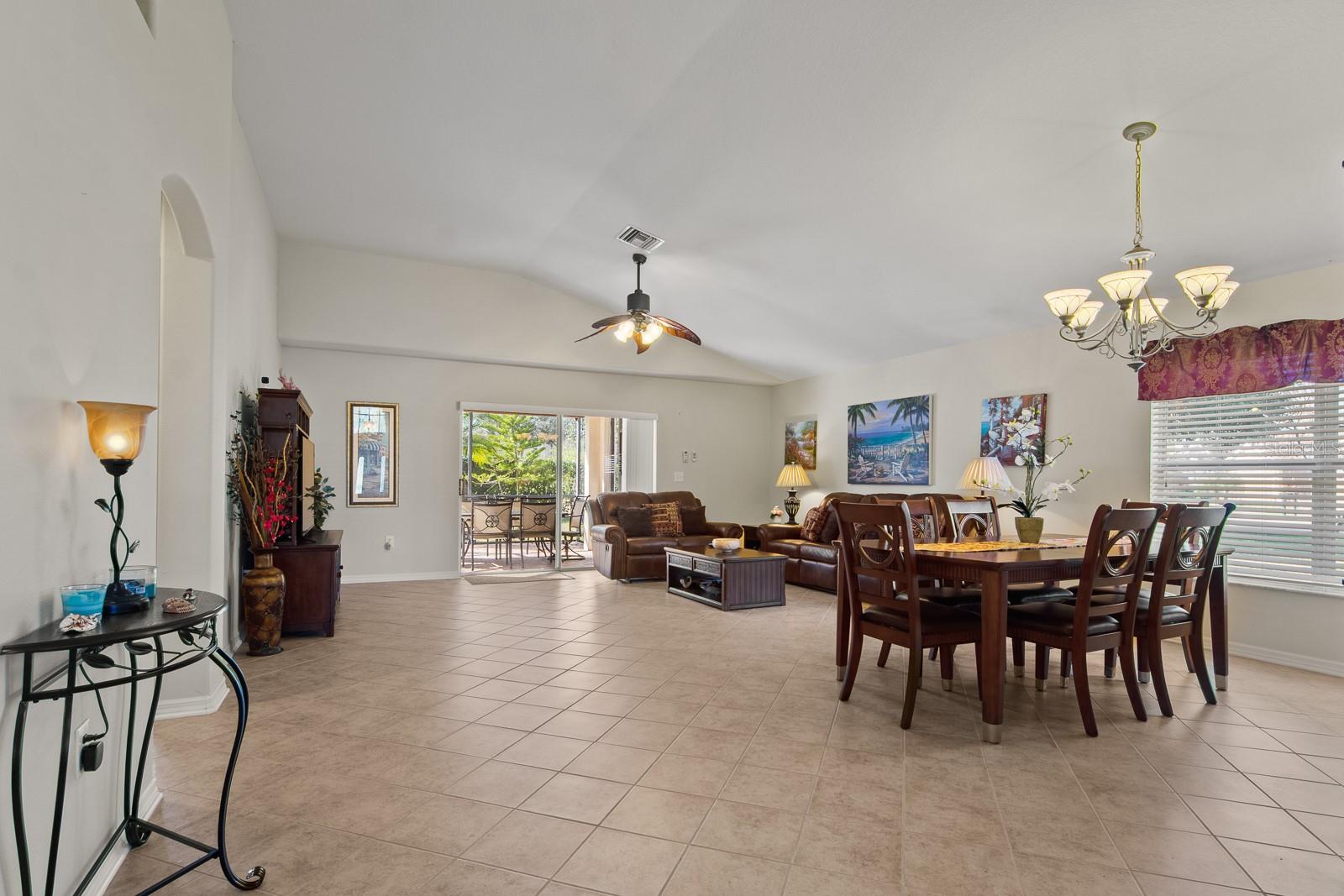 20520 HOMOSSASA CT — photo 12