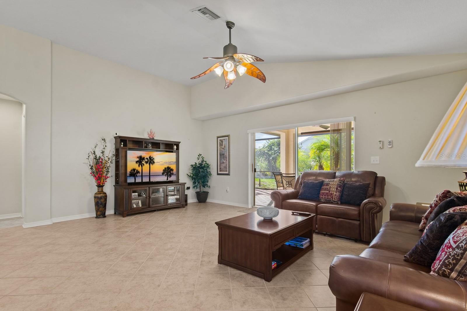 20520 HOMOSSASA CT — photo 11