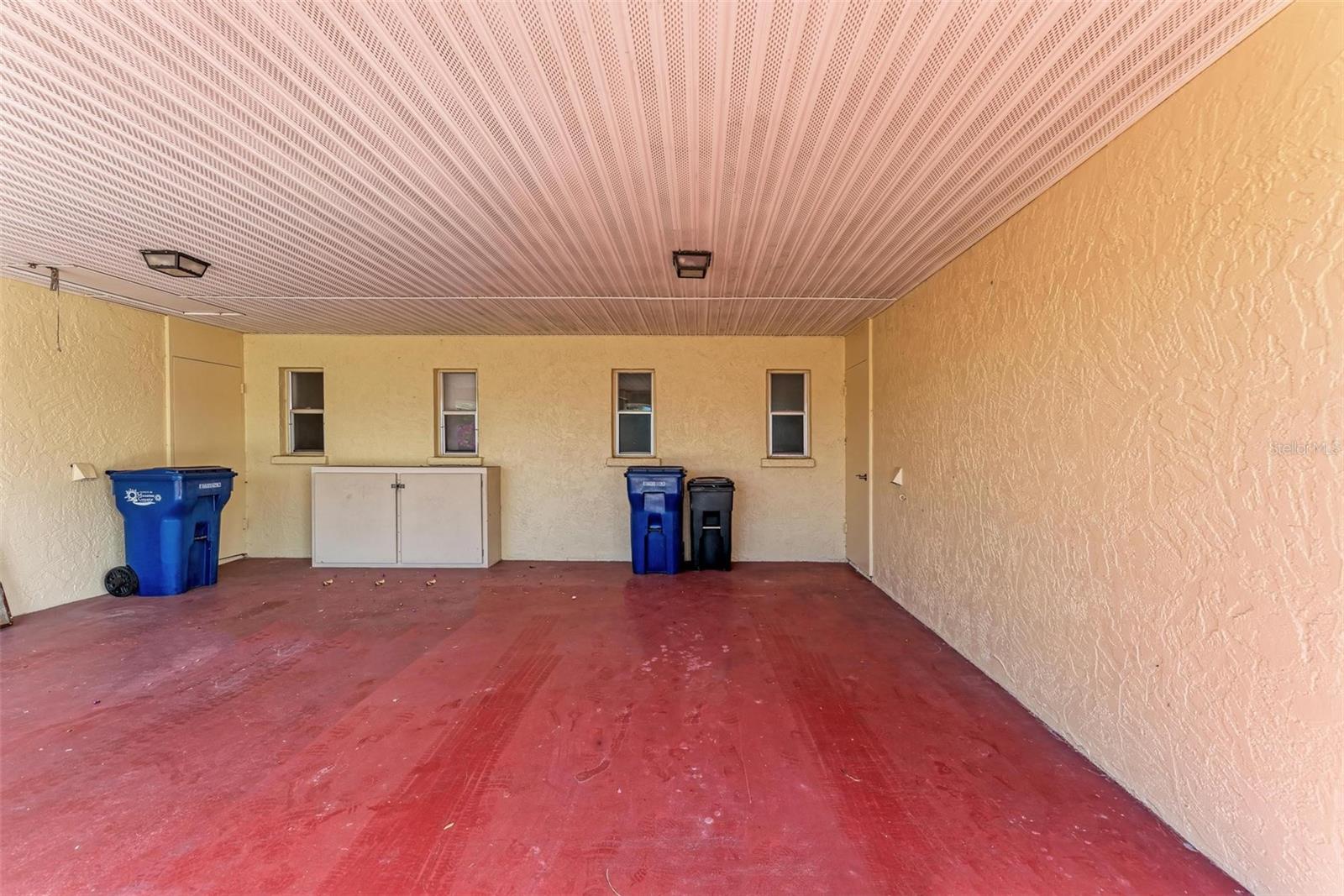 390 301 BLVD W #8C — photo 2