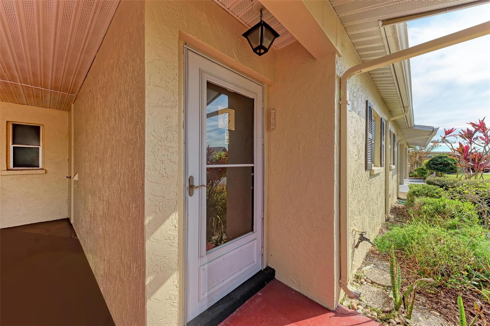390 301 BLVD W #8C — photo 3