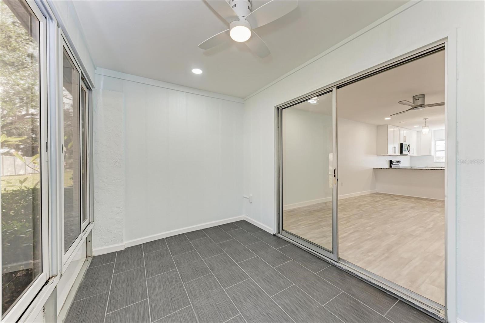 390 301 BLVD W #8C — photo 19