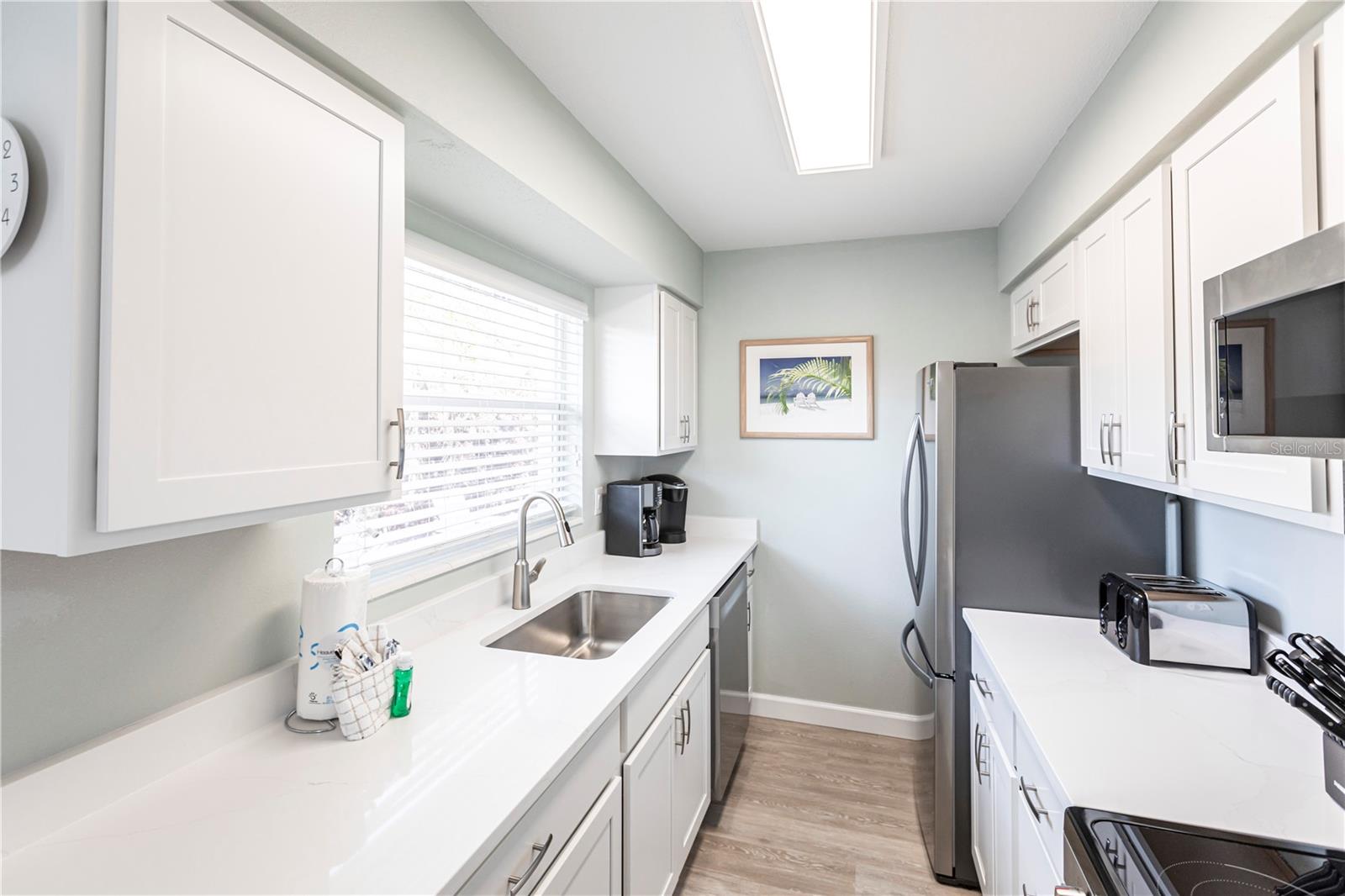 6020 MIDNIGHT PASS RD #11 — photo 11