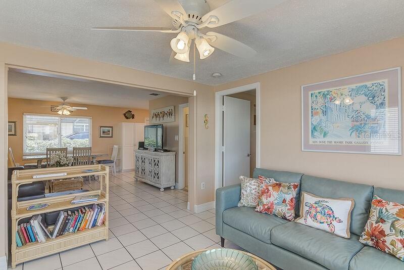 6020 MIDNIGHT PASS RD #1 — photo 12