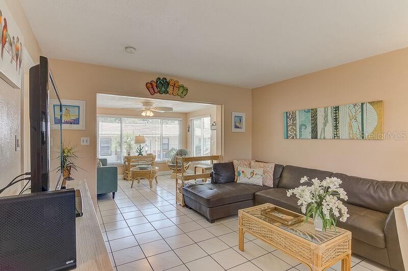 6020 MIDNIGHT PASS RD #1 — photo 10