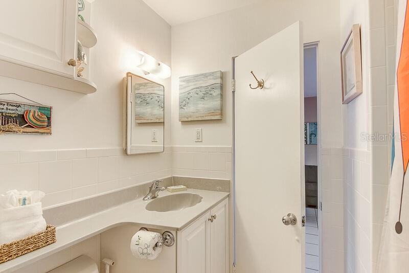6020 MIDNIGHT PASS RD #1 — photo 23