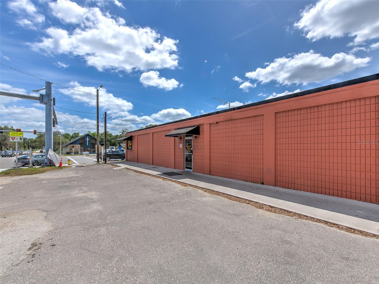 8001 S 301 HWY — photo 3