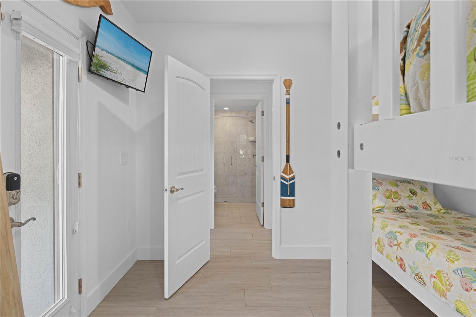 307 SPRING AVE — photo 23
