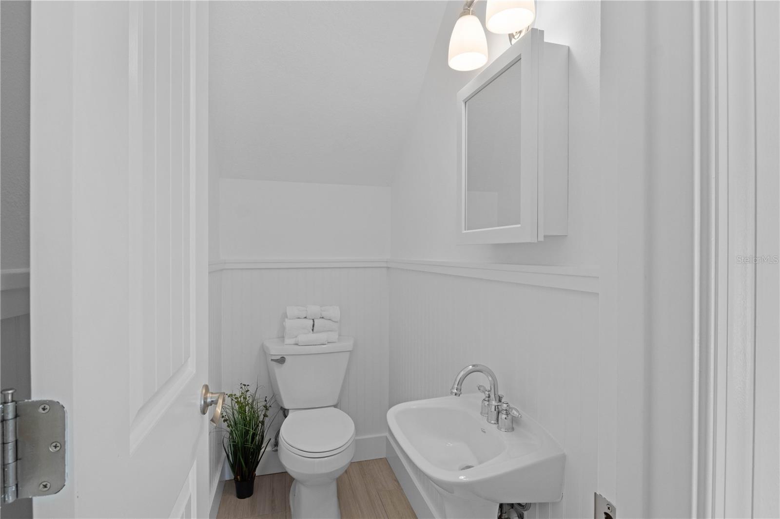 307 SPRING AVE — photo 20