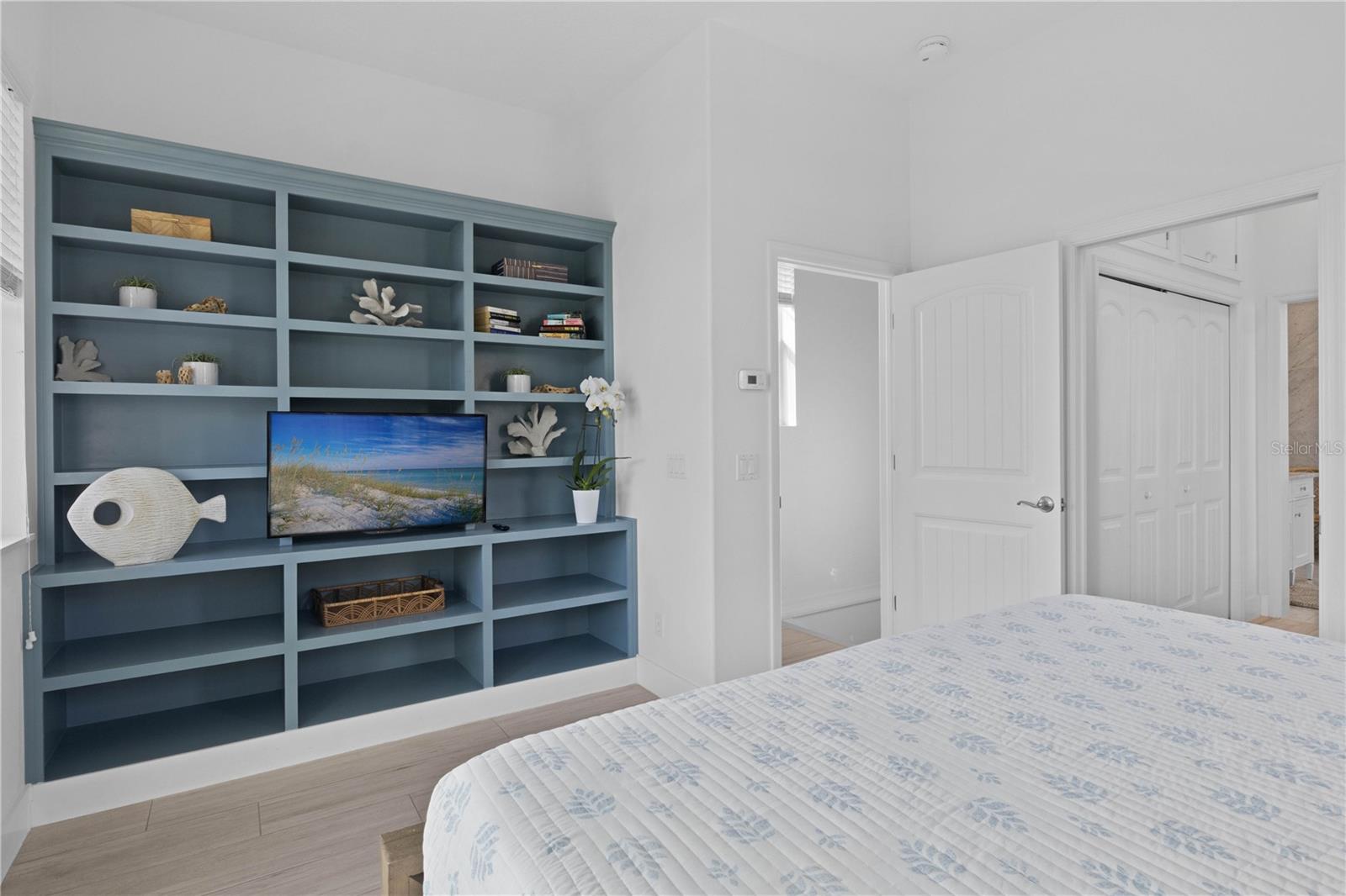307 SPRING AVE — photo 28