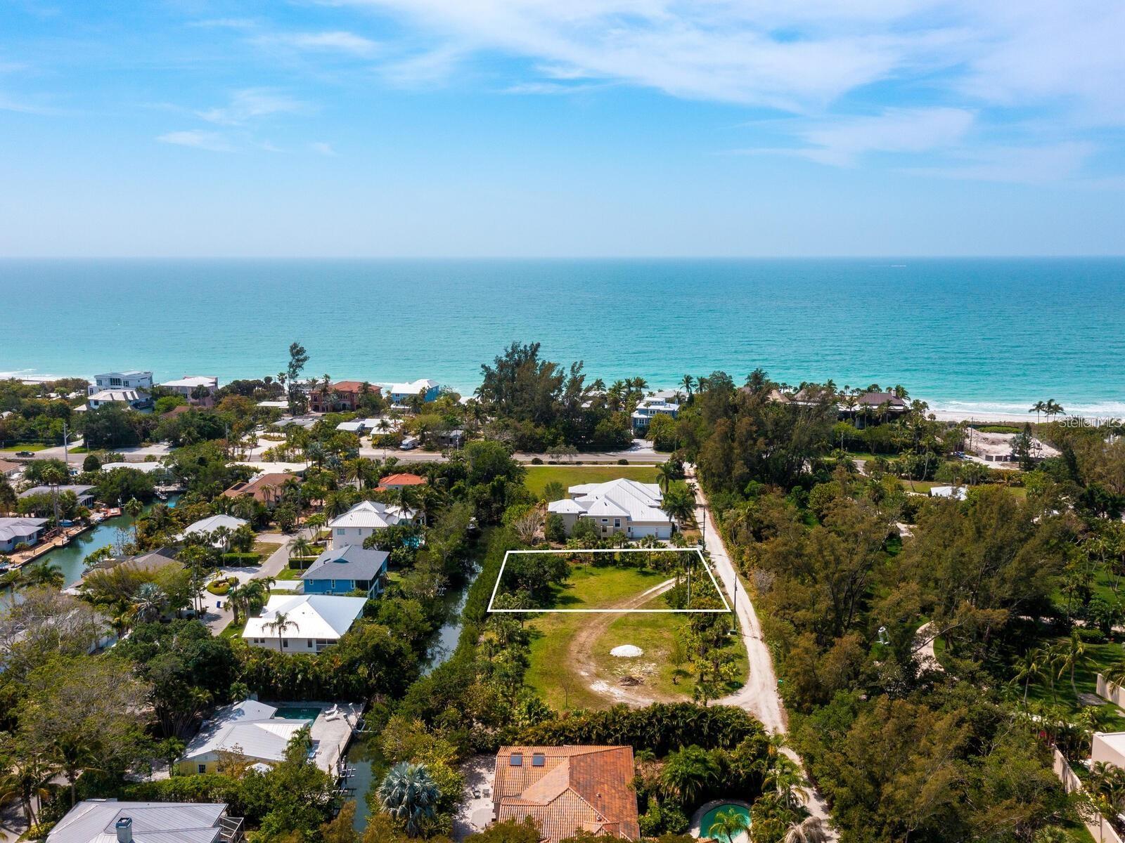 6608 GULF OF MEXICO DR — photo 5