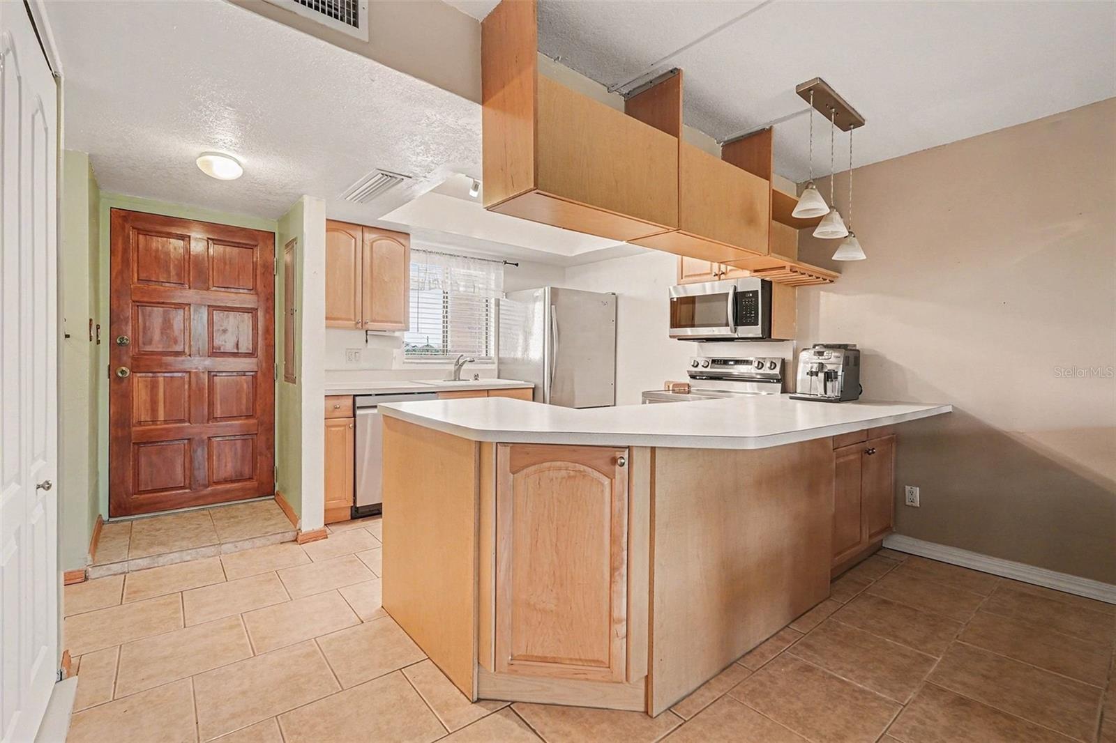 303 TARPON PT — photo 8
