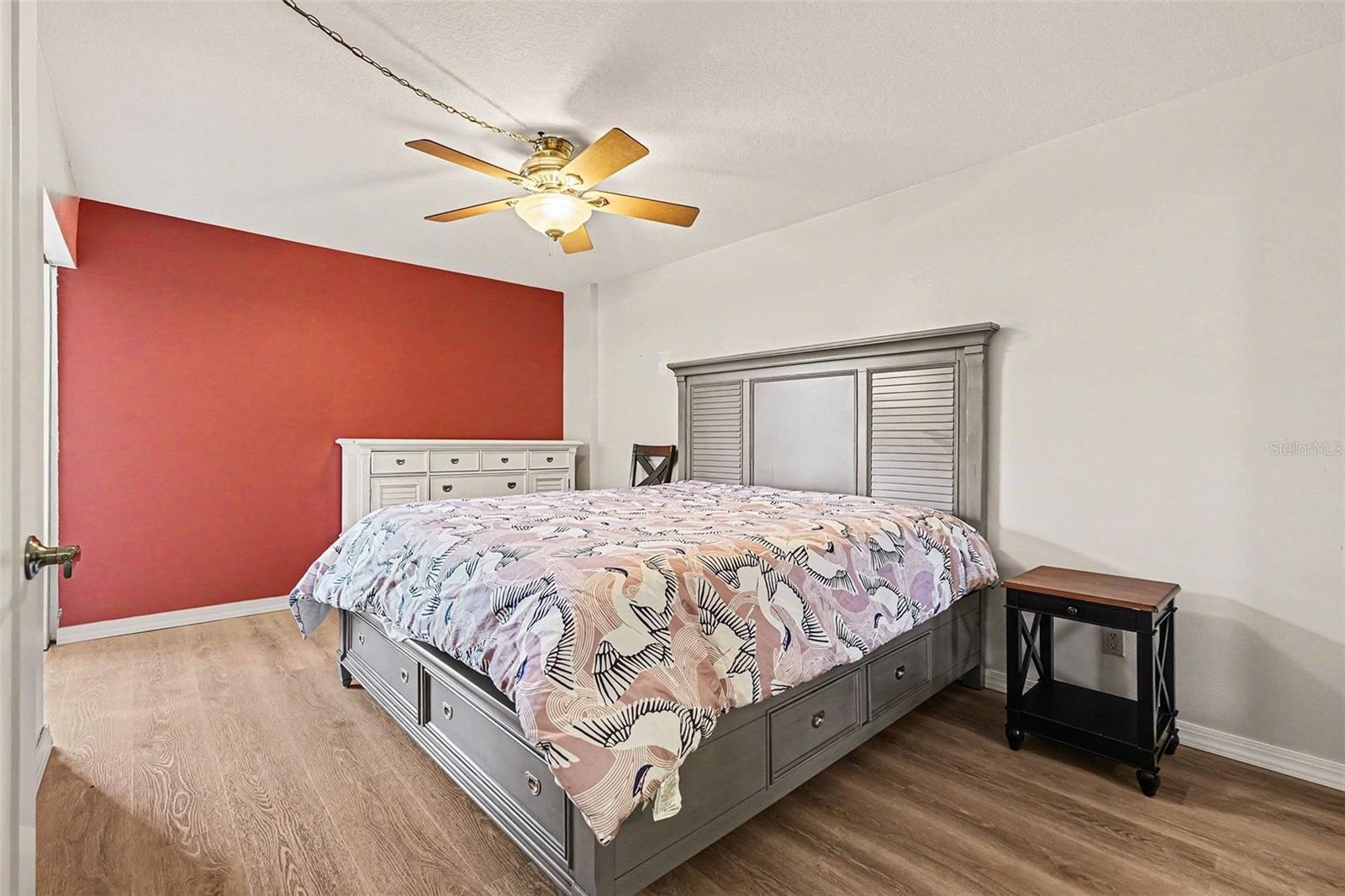 303 TARPON PT — photo 9