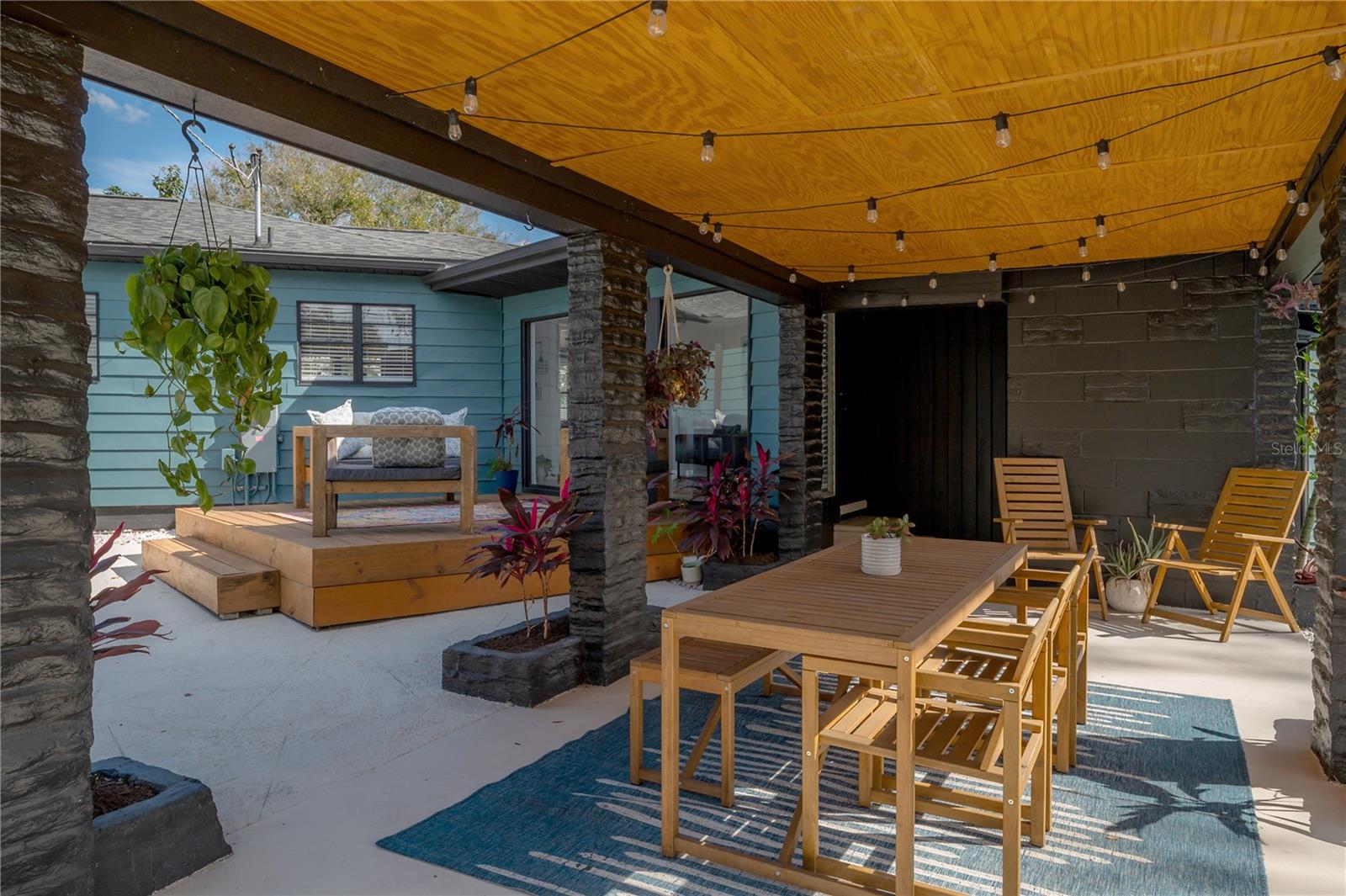 4110 N MARGUERITE ST — photo 66