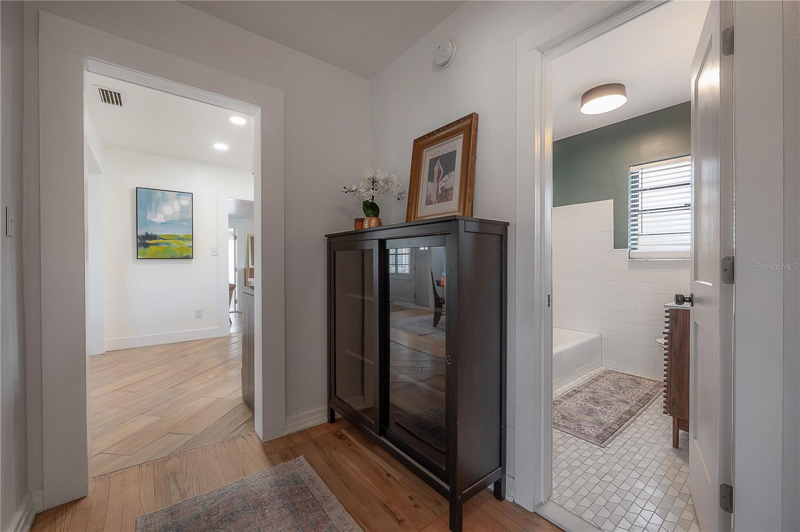 4110 N MARGUERITE ST — photo 25