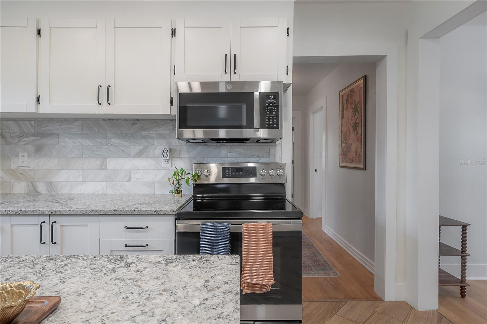 4110 N MARGUERITE ST — photo 16