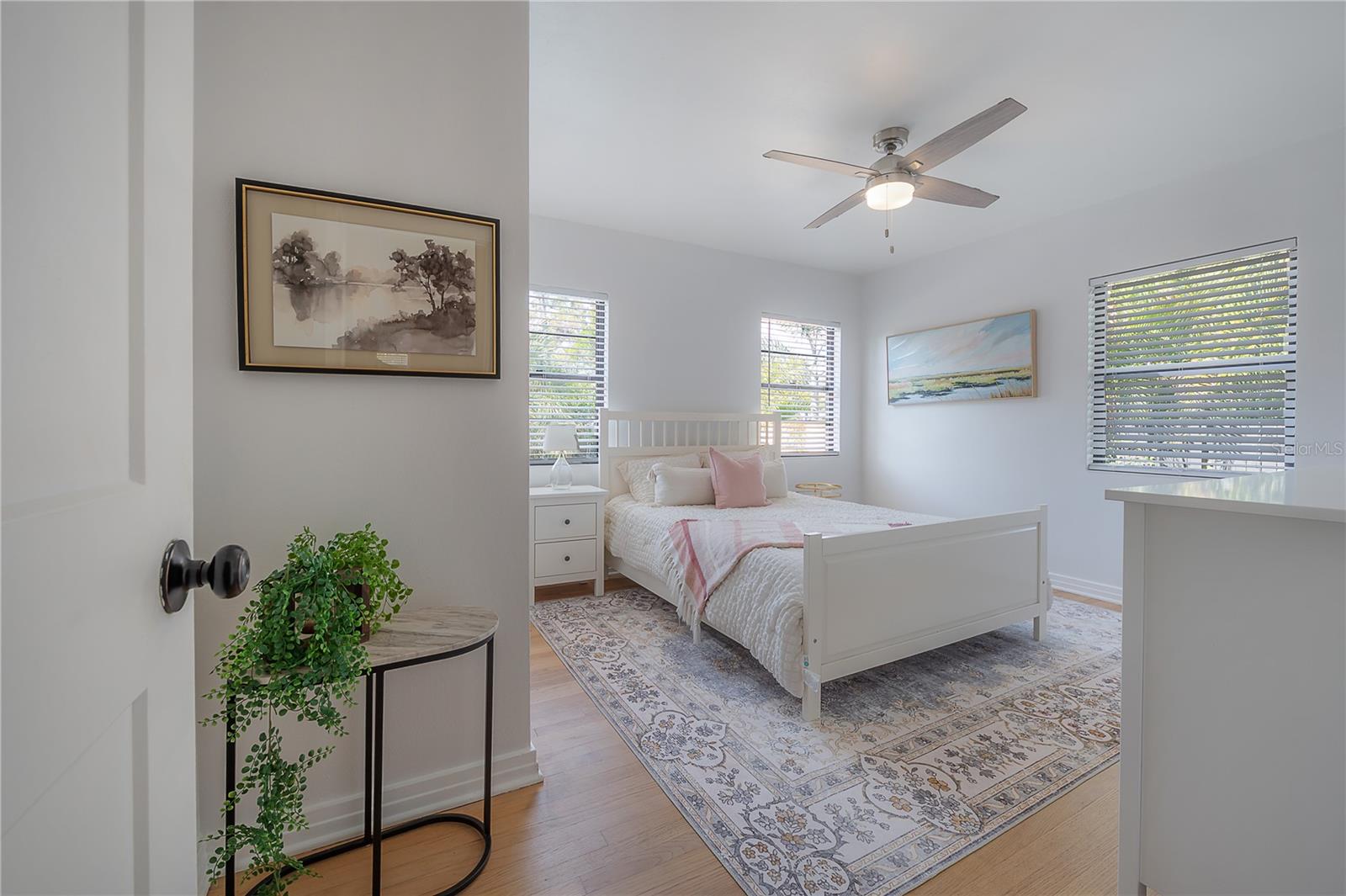 4110 N MARGUERITE ST — photo 30