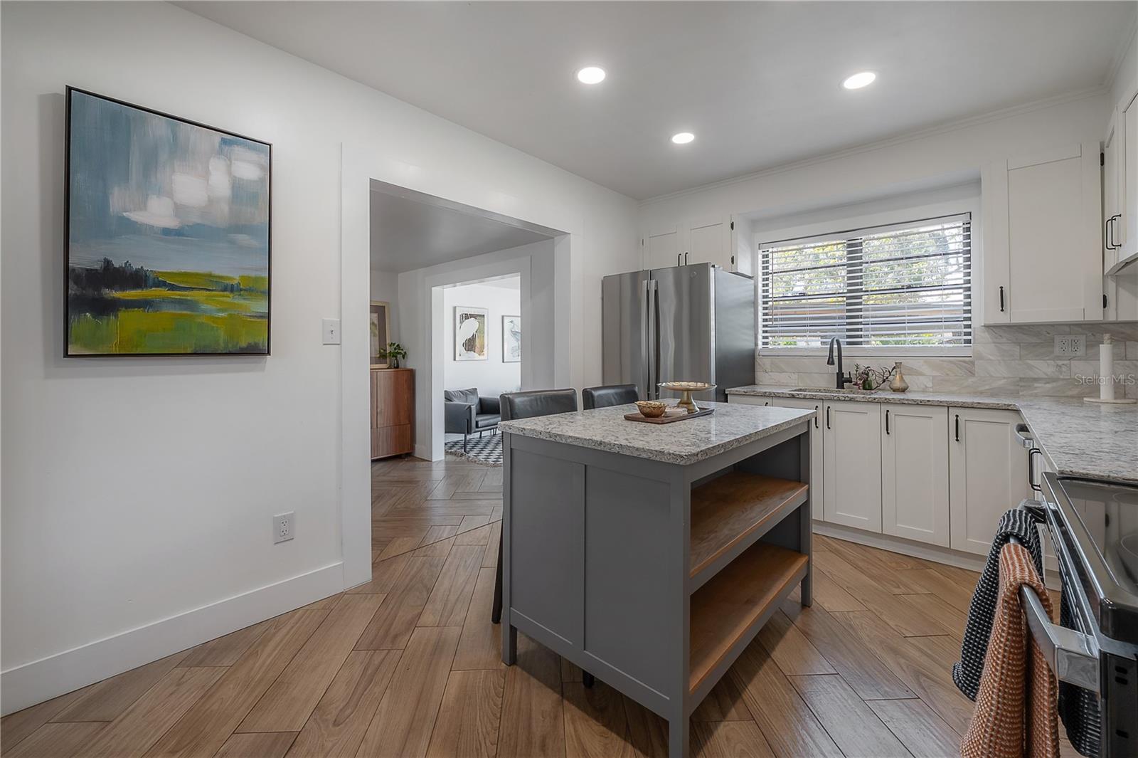 4110 N MARGUERITE ST — photo 13