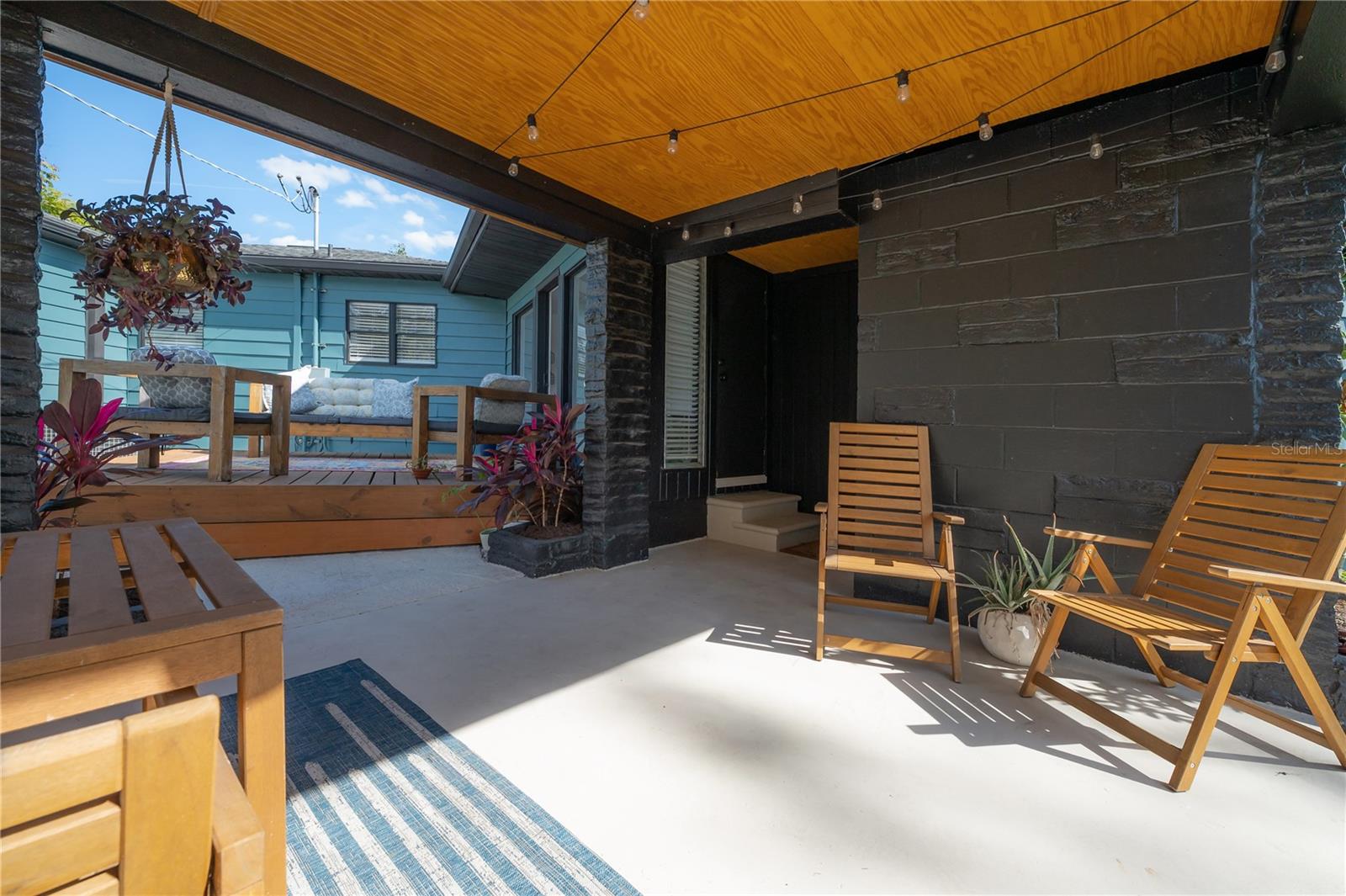 4110 N MARGUERITE ST — photo 67